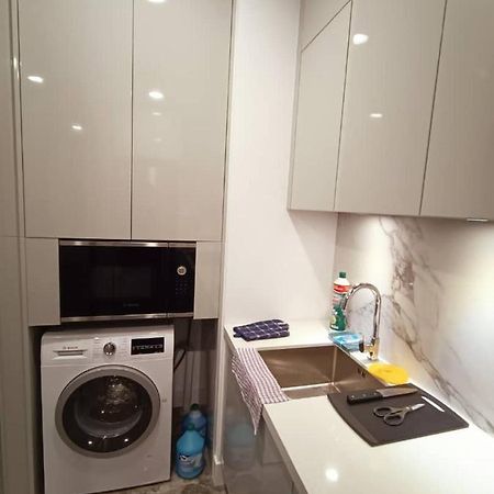 Platinum Suite 2 New Kl Cbd New Luxury Condo With Best Infinity View To Klcc Twin Towers Pool Куала Лумпур Екстериор снимка